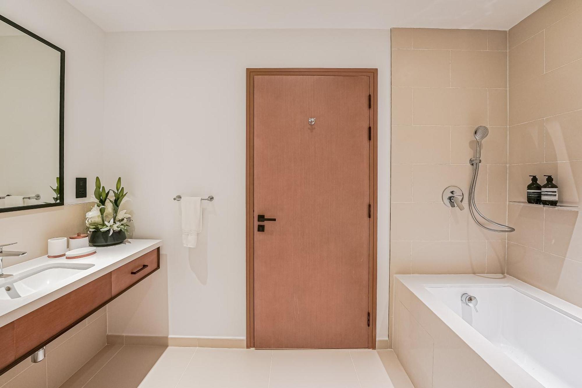 Appartement Modern 2Br High Floor Haven In Vida Dubai Marina Extérieur photo