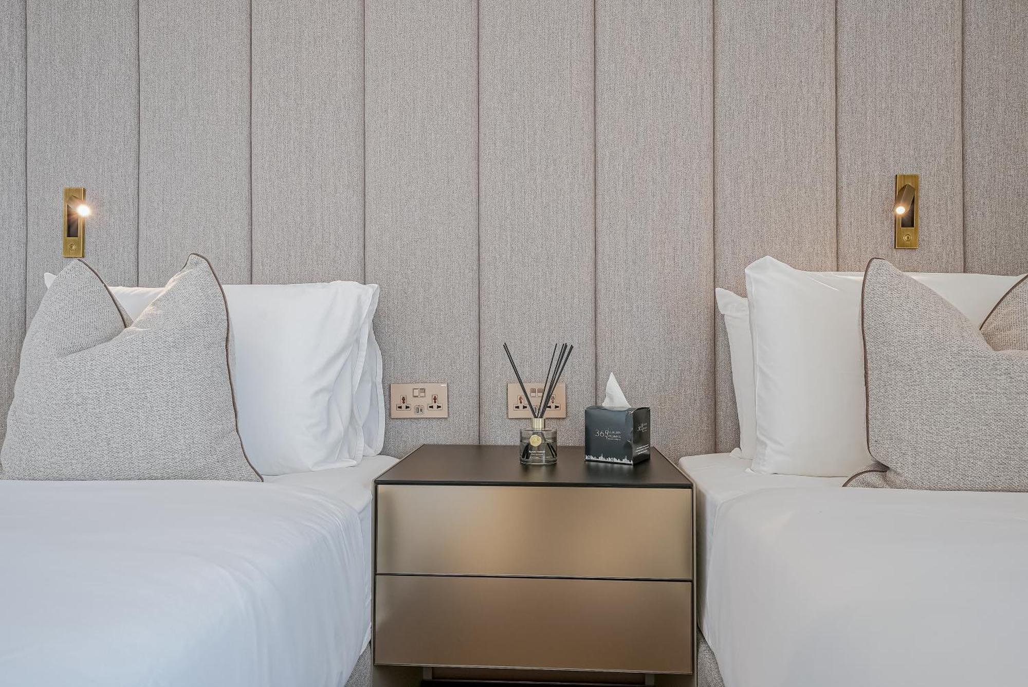 Appartement Modern 2Br High Floor Haven In Vida Dubai Marina Extérieur photo