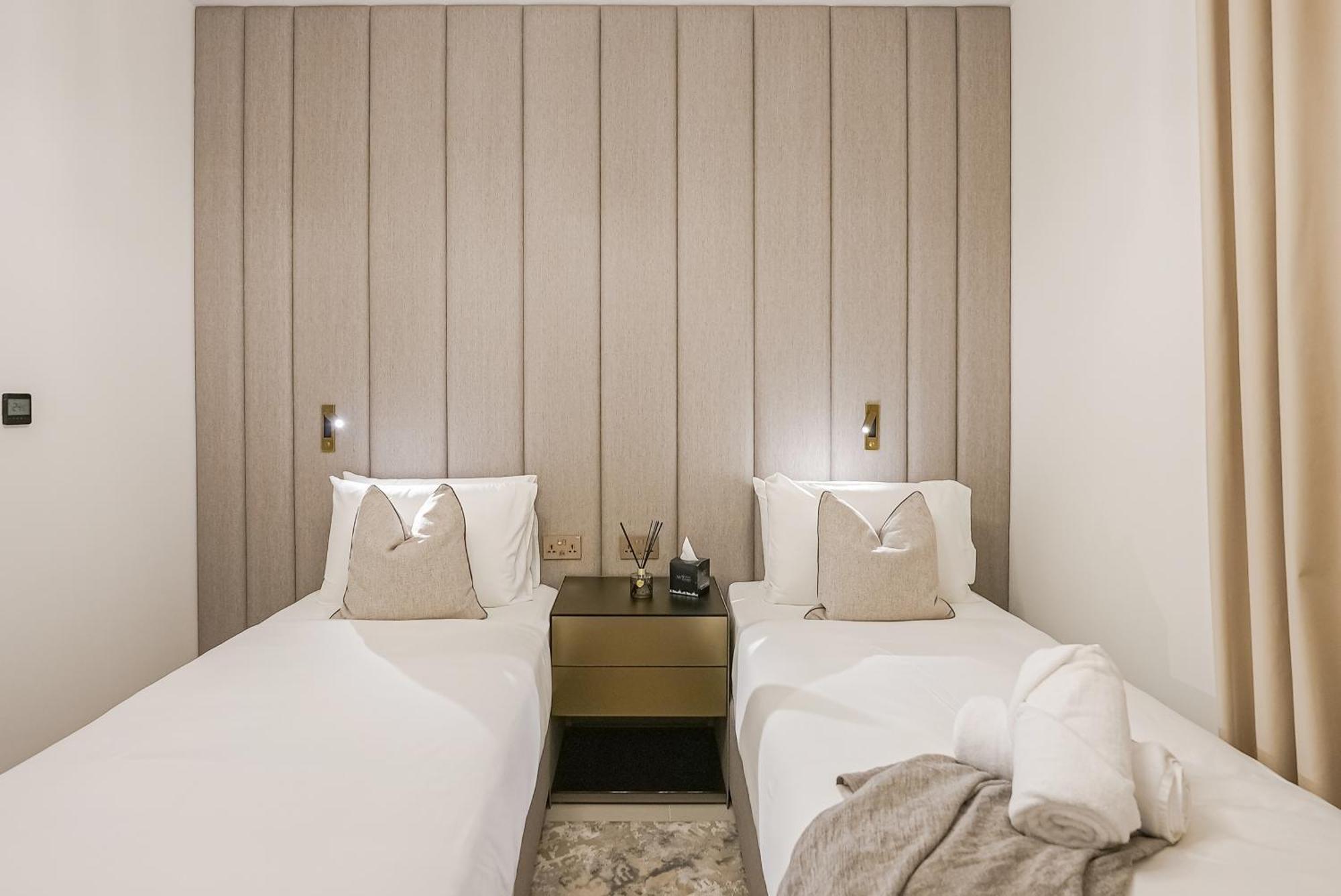 Appartement Modern 2Br High Floor Haven In Vida Dubai Marina Extérieur photo