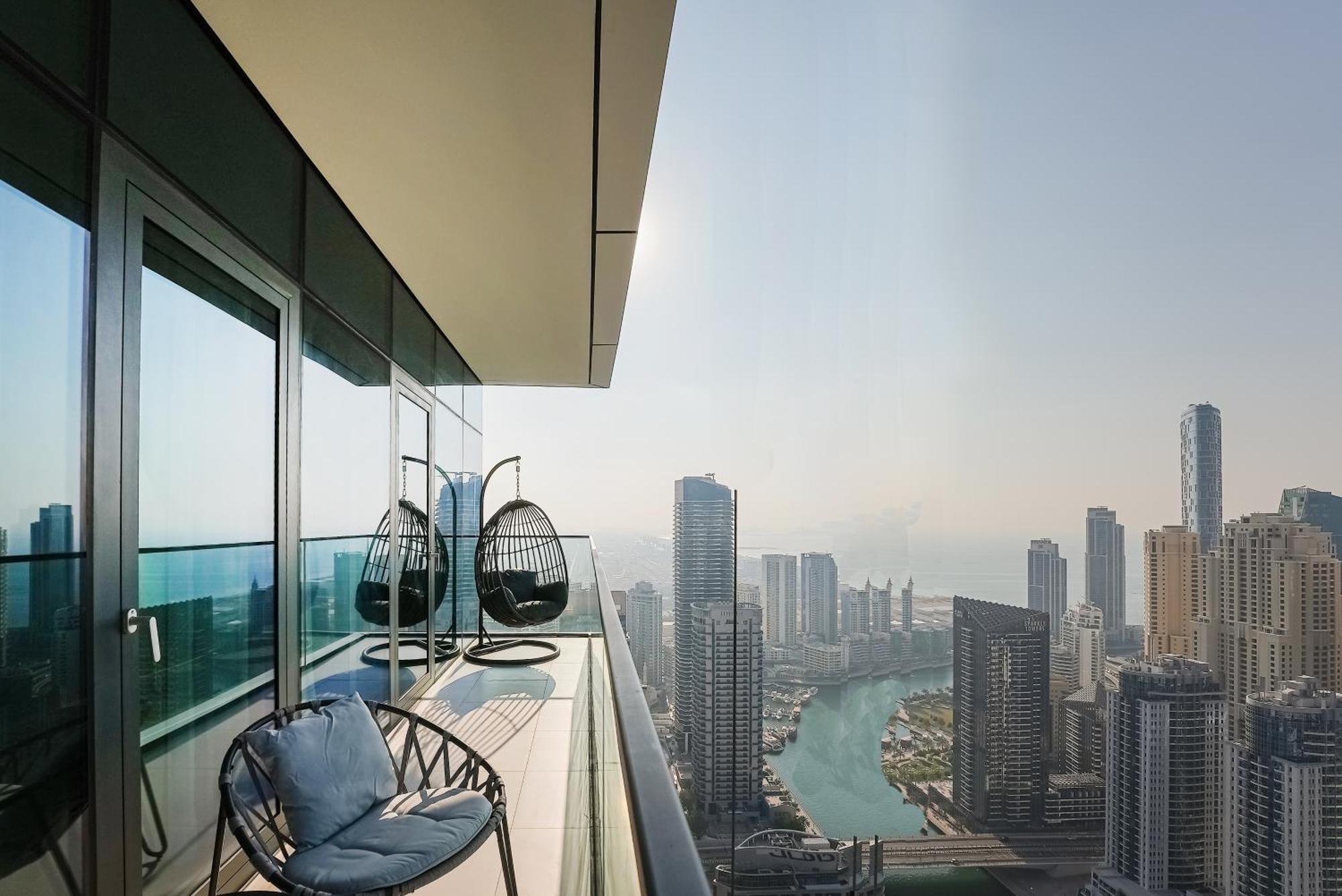 Appartement Modern 2Br High Floor Haven In Vida Dubai Marina Extérieur photo